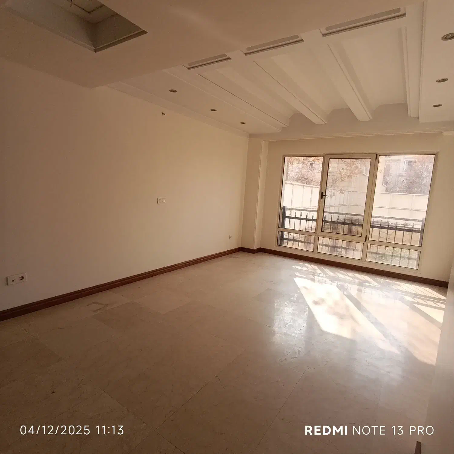 ۱۵۰متر سه خواب تک واحدی