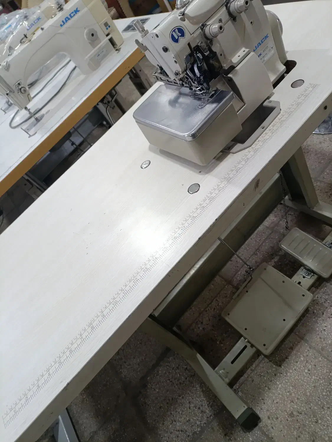 سردوز سه نخ جک دینام سرخود ترکایی|چرخ خیاطی و ریسندگی|بروجرد, |دیوار