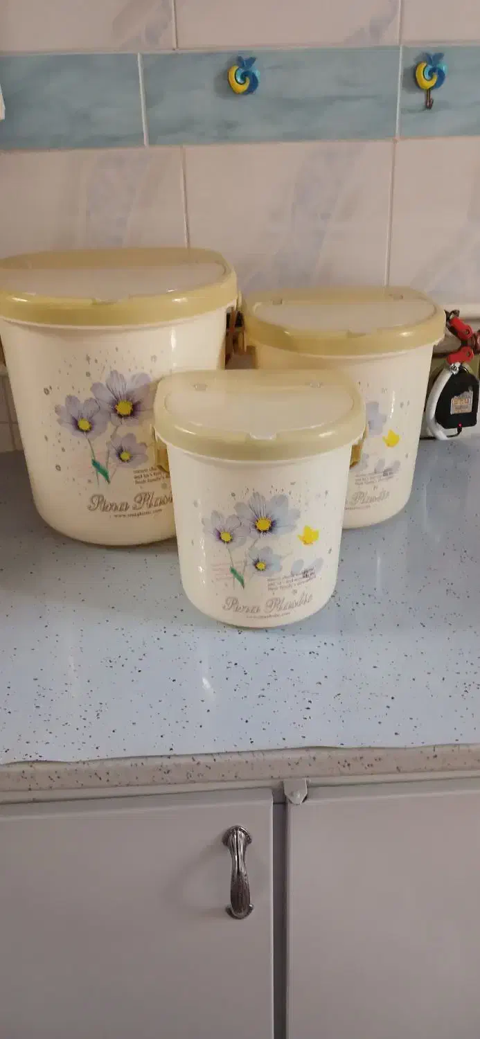 سطل جای برنج و قند وچای|ظروف نگهدارنده، پلاستیکی، یکبارمصرف|روانسر, |دیوار