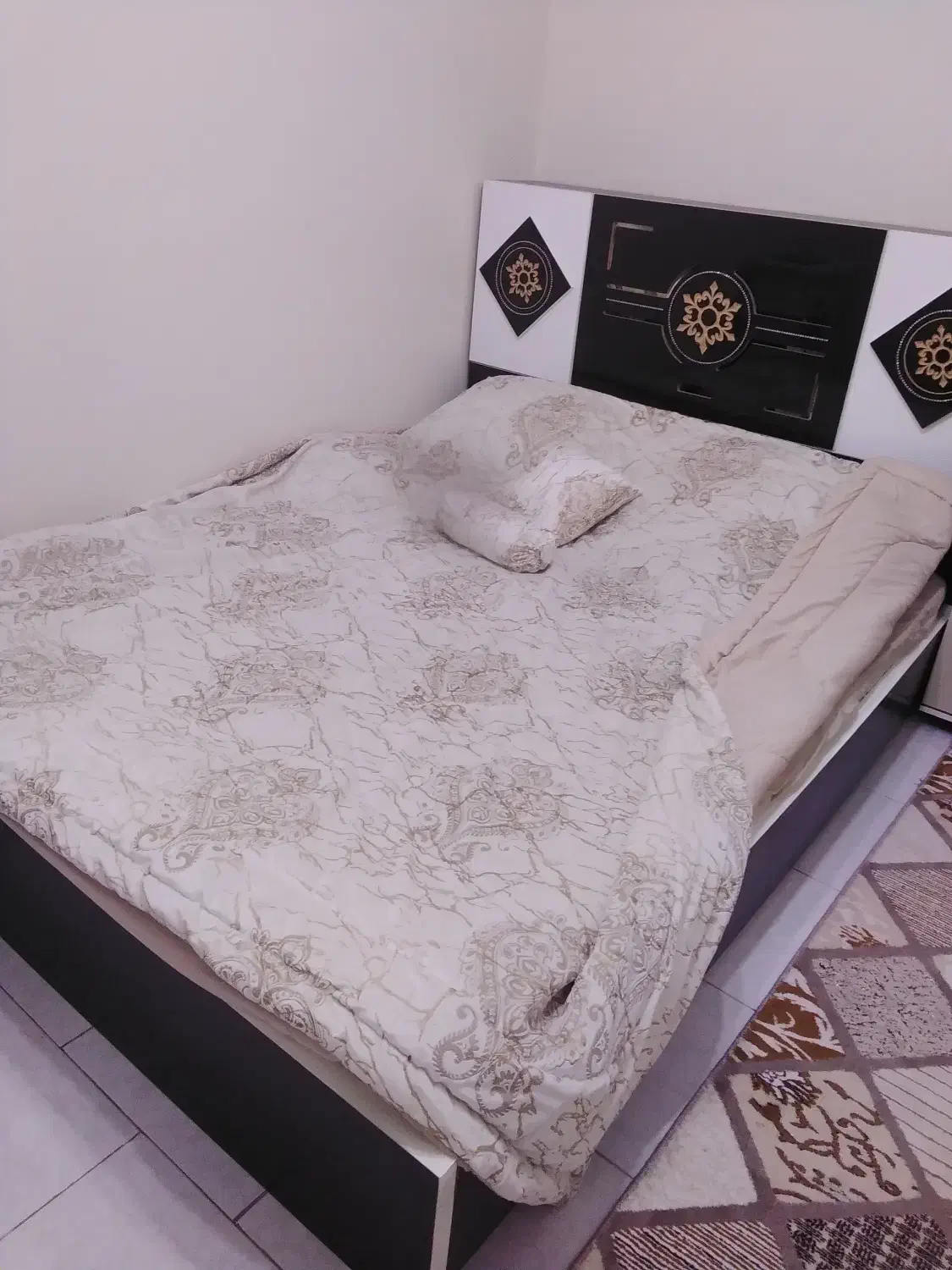 سرویس خواب|تخت و سرویس خواب|گلستان (تهران), |دیوار