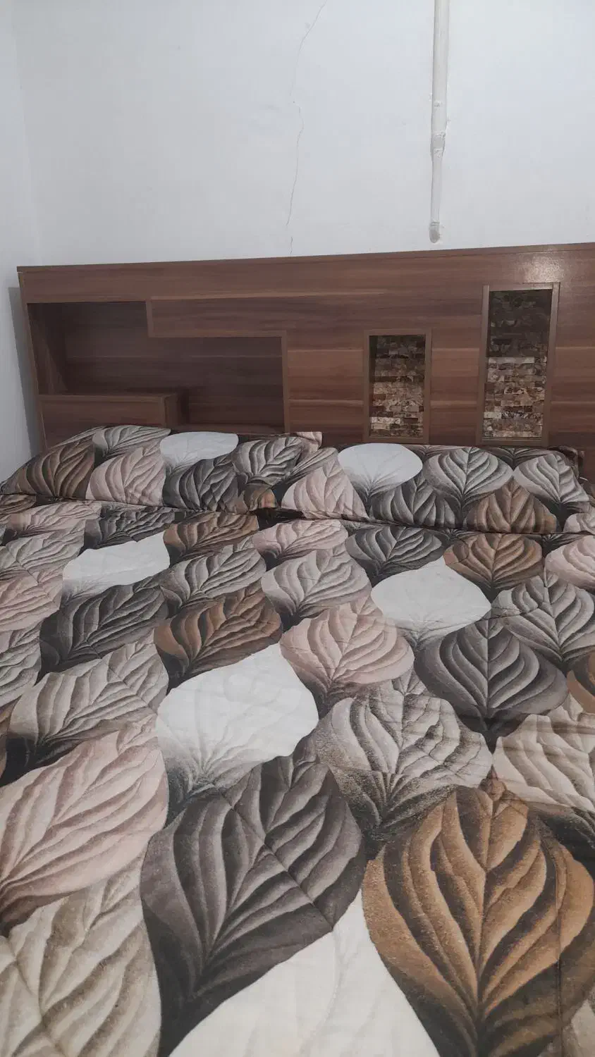 تخت|تخت و سرویس خواب|رشت, حمیدیان|دیوار