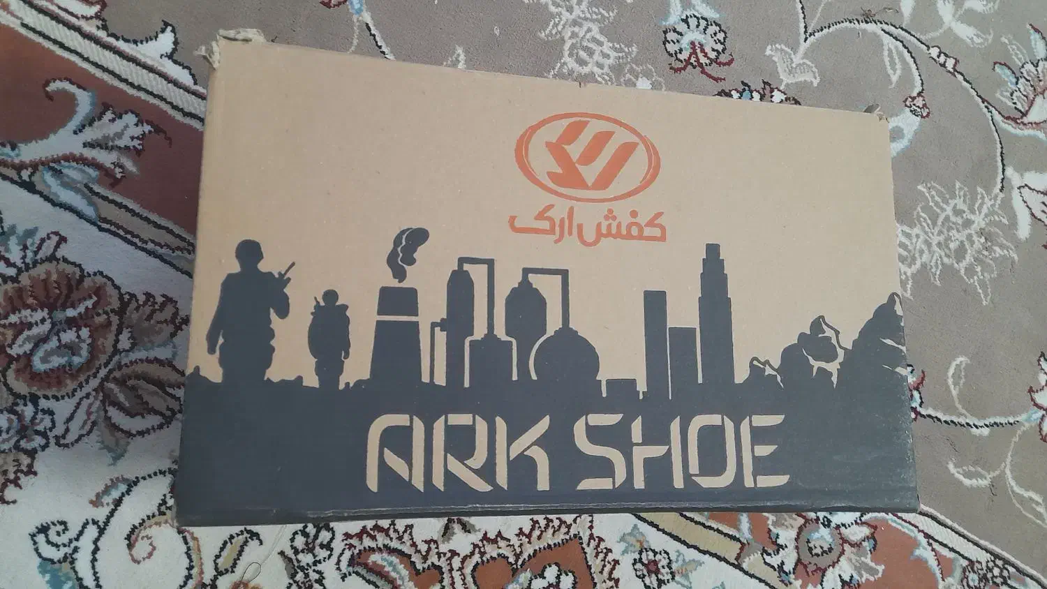 کفش ایمنی|کیف، کفش، کمربند|شاهین‌شهر, شهرک گلدیس|دیوار