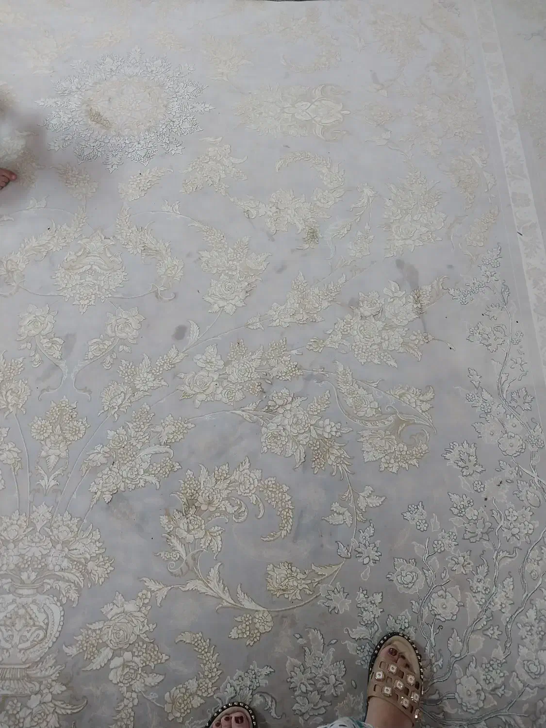 فرش عقیق مشهد ۱۲۵۰ شانه افشان طلاکوب|فرش|قرچک, مهدیه|دیوار