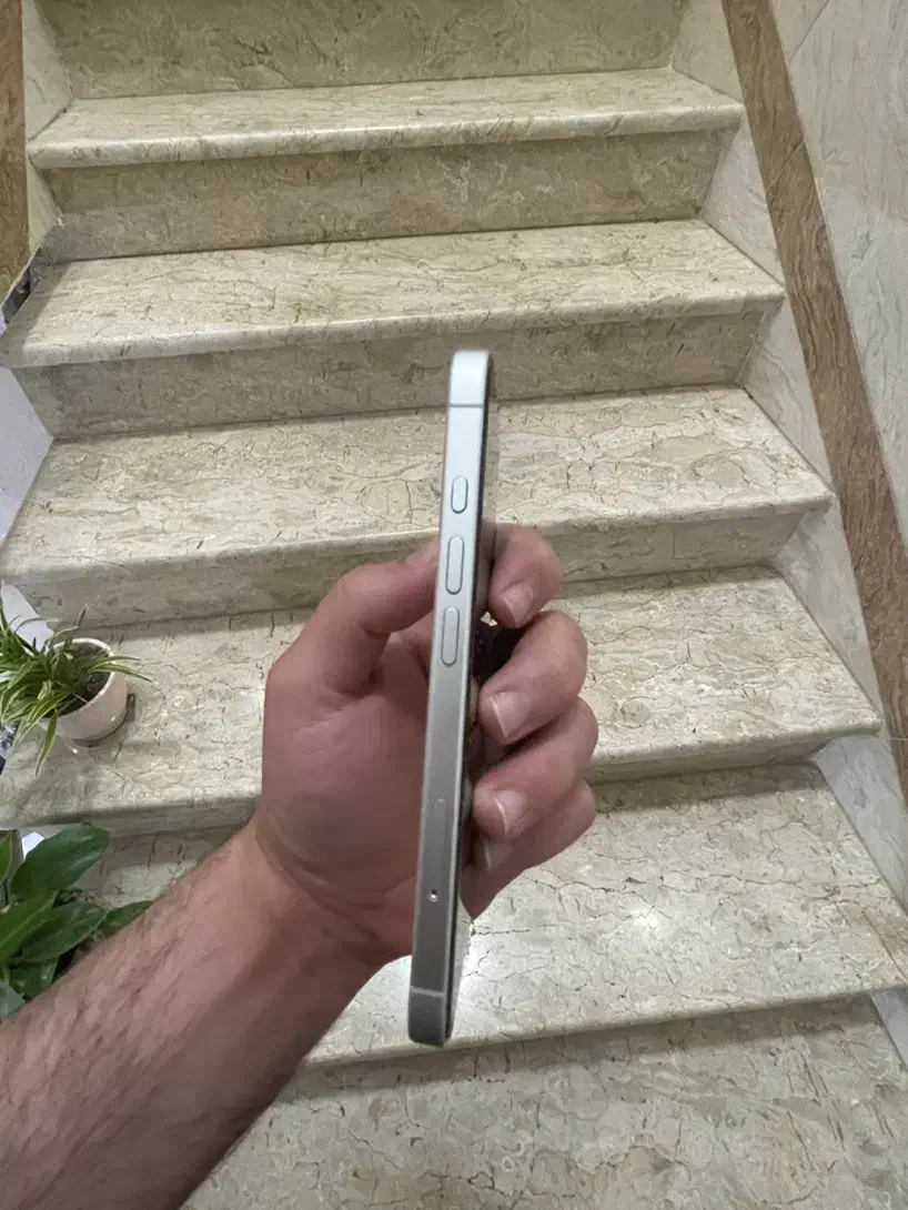 ایفون ۱۶ نرمال خیلی نو|موبایل|ساری, |دیوار