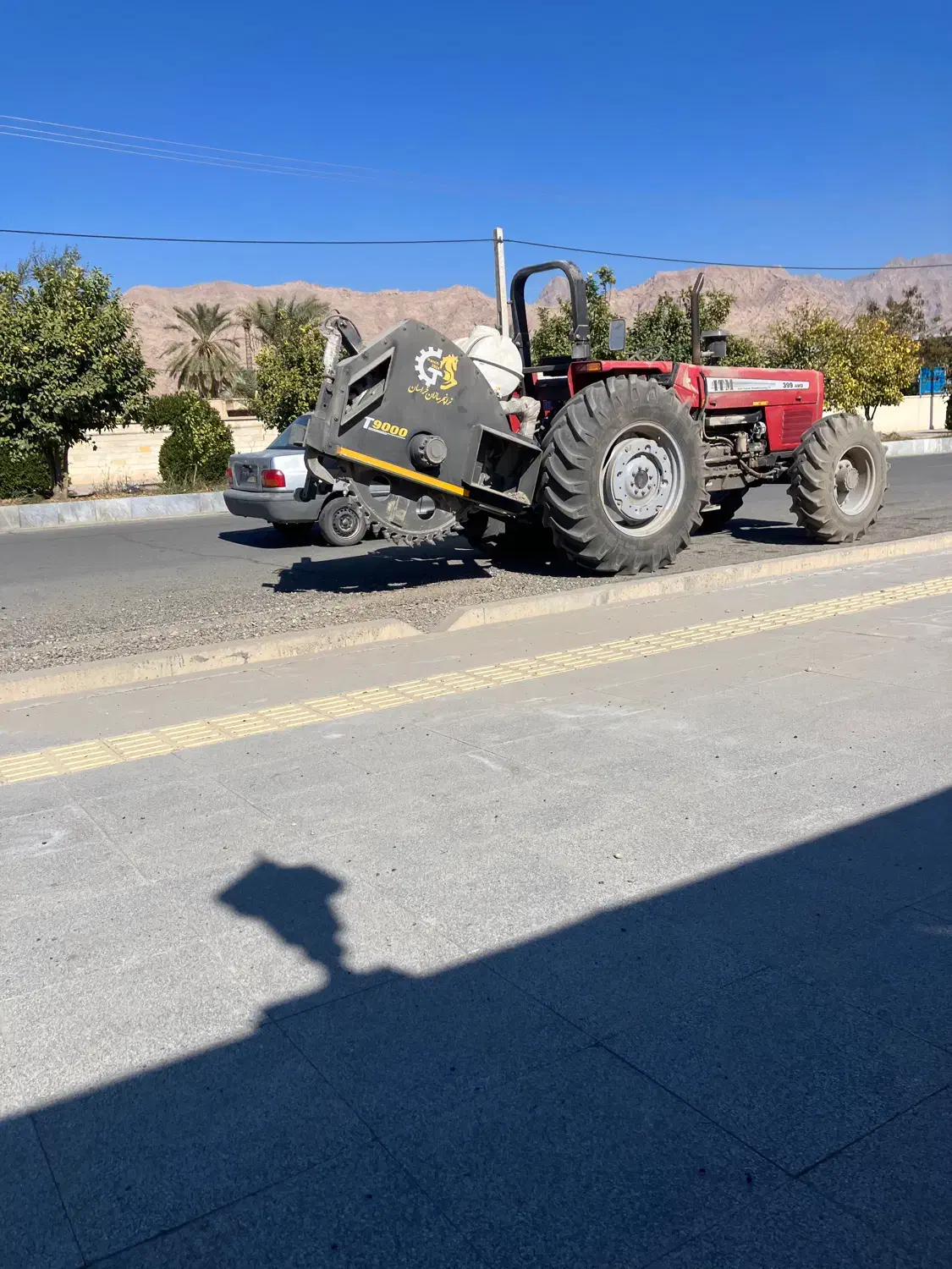 ترانچر|ماشین‌آلات صنعتی|بندرعباس, |دیوار