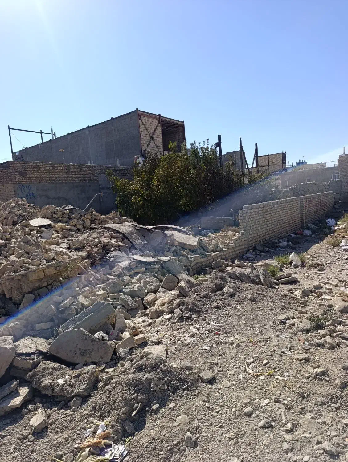 زمین حاشیه 12در 23باامتیاز کامل در بهترین موقعیت|فروش زمین و ملک کلنگی|چناران, |دیوار