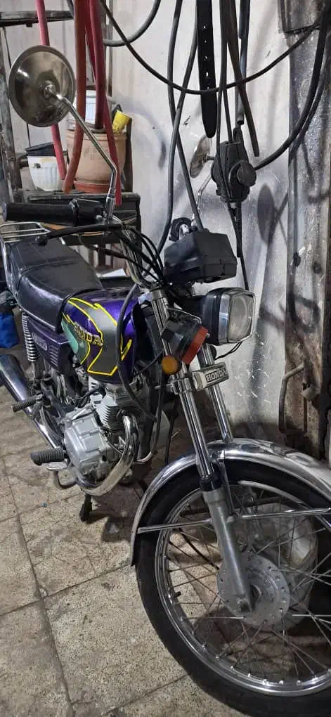 آمیکو ۸۸|موتورسیکلت|بومهن, |دیوار