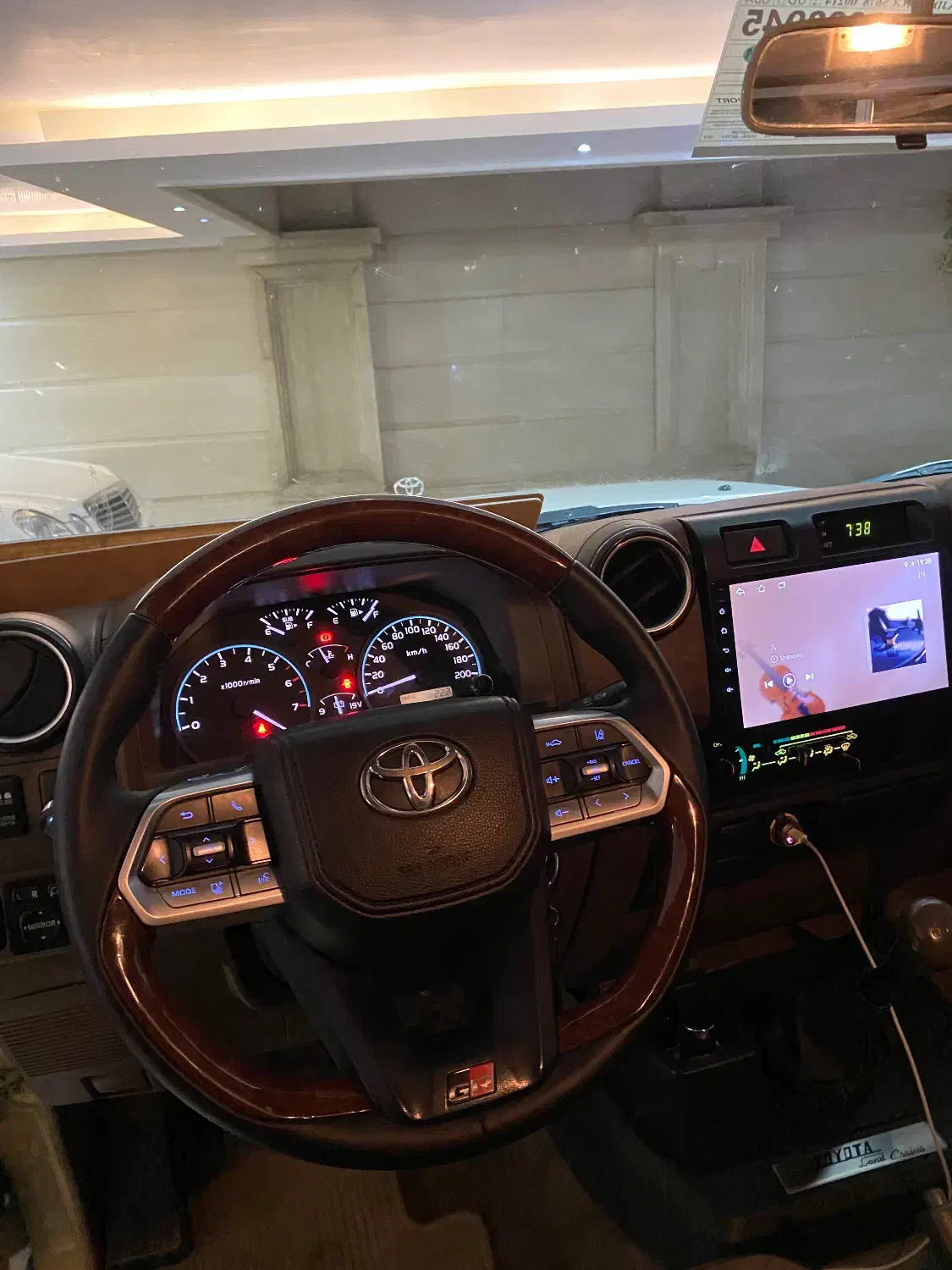 فروش تویوتا لندکرور وانت ۴/۵|خودرو سواری و وانت|ساری, |دیوار