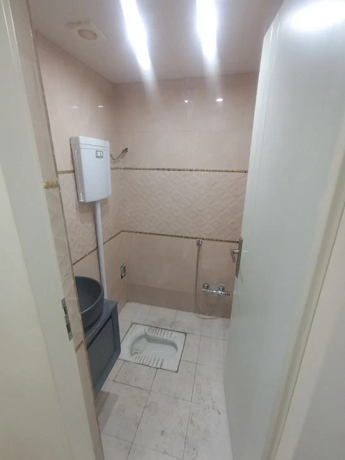 فروش واحد ۱۰۰متری نوساز کلید نخورده فول امکانات