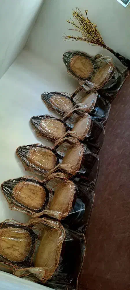 یک دست مبل سلطنتی ۹ نفره چوب گردو میز عسلی و بزرگ|مبلمان خانگی و میز عسلی|کرمان, |دیوار