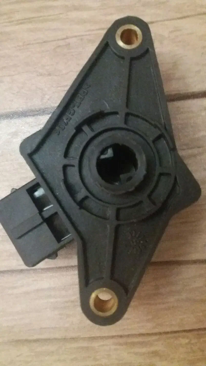 بلبرن چرخ جلو پژو  نو آک و سنسور دریچه گاز پژو اک|قطعات یدکی و لوازم جانبی|پلدختر, |دیوار