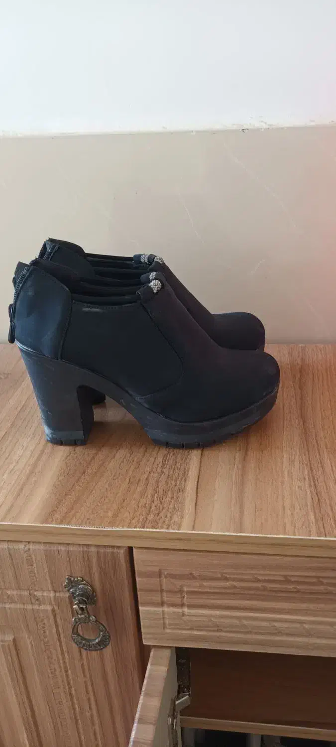 کیف ،بوت ،کاپشن|کیف، کفش، کمربند|الیگودرز, |دیوار