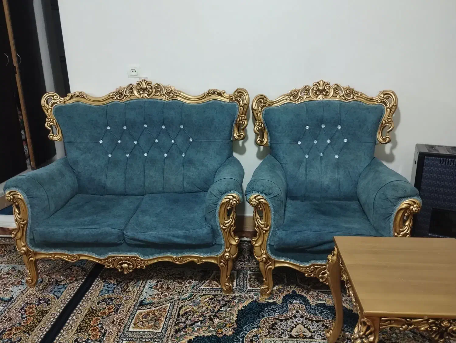 مبل سلطنتی ۷ نفره در حد نو|مبلمان خانگی و میز عسلی|تاکستان, |دیوار