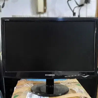 مانیتورLED XVISION 19|قطعات و لوازم جانبی رایانه|اصفهان, گلزار|دیوار