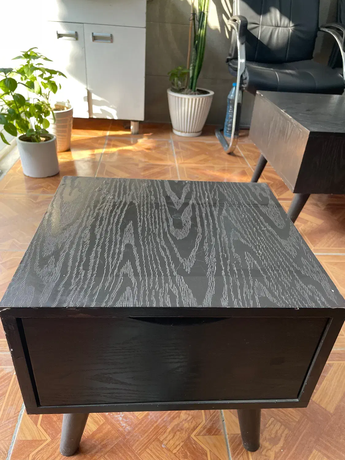 میزجلودستی|میز تلفن|باغستان, |دیوار