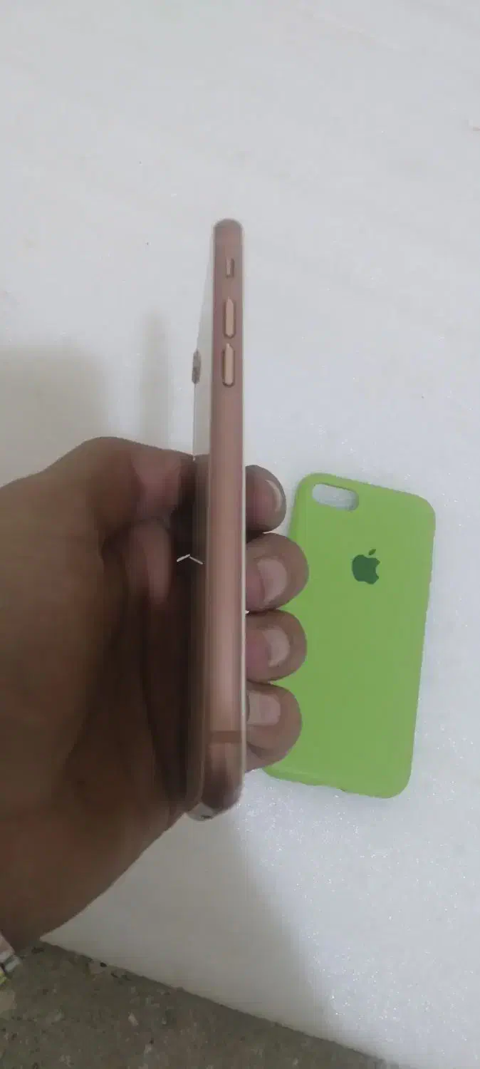 ایفون 8|موبایل|بجنورد, |دیوار