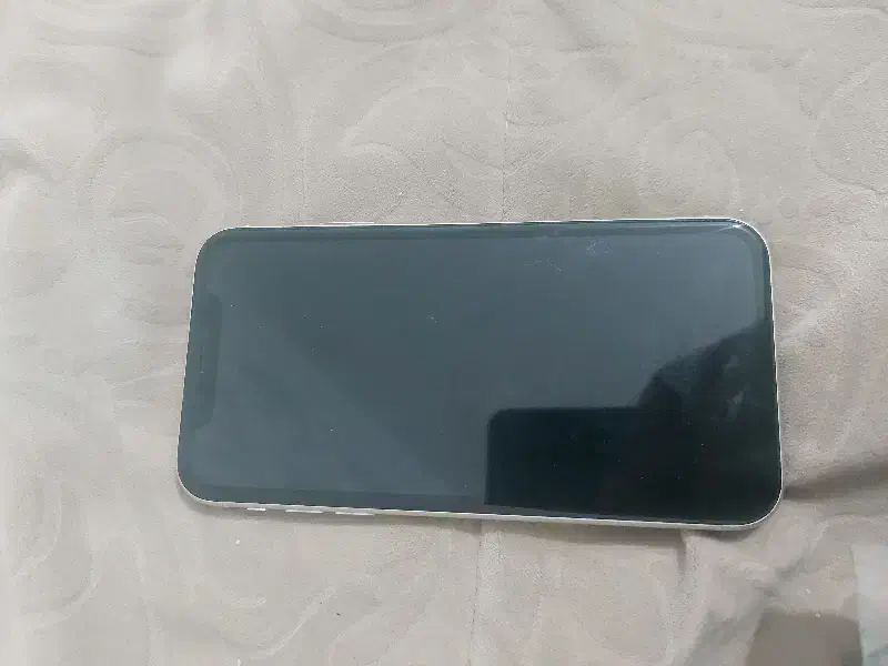 ایفون ۱۱ نرمال|موبایل|اصفهان, گلزار|دیوار