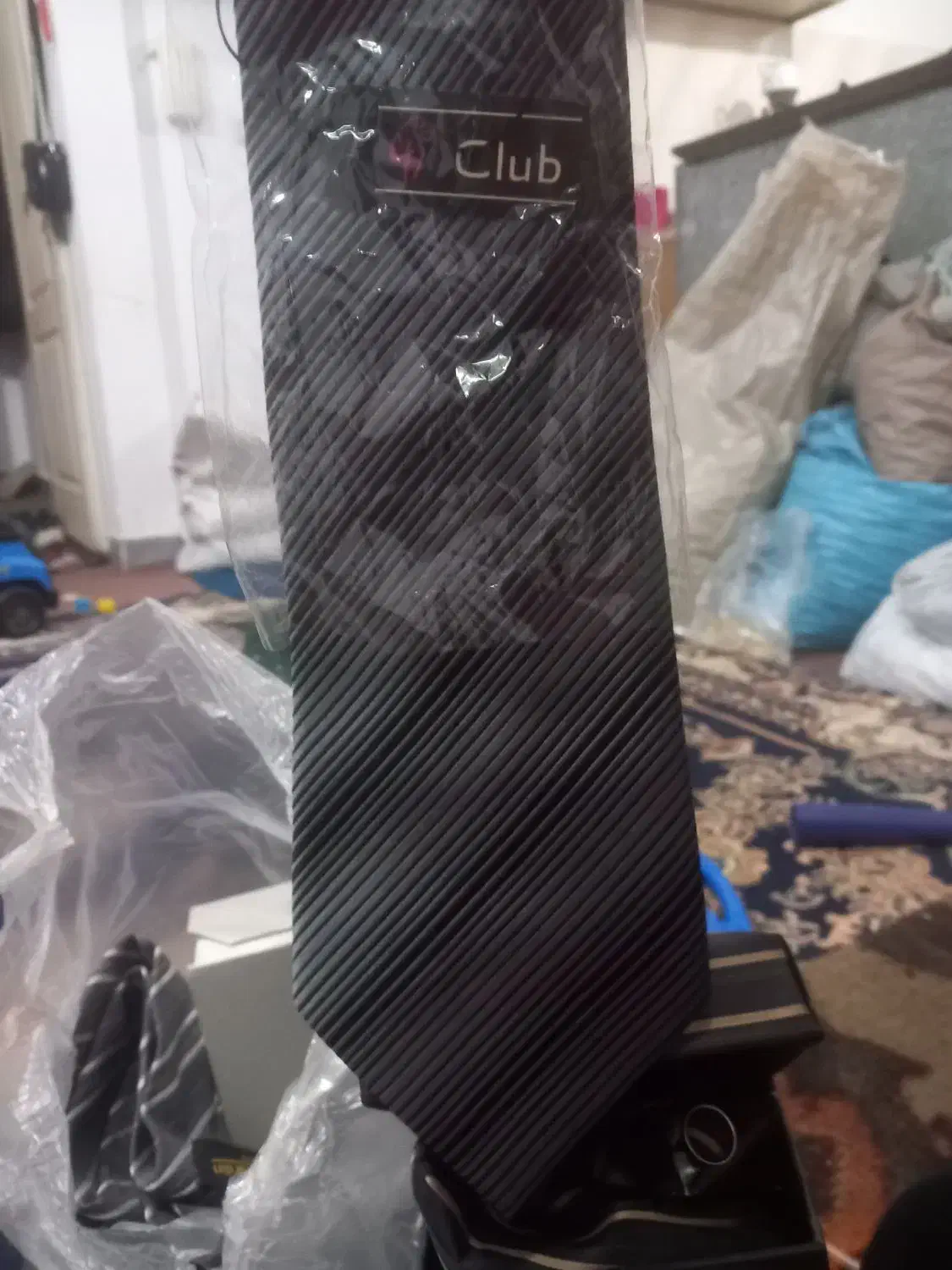 کروات خارجی|کیف، کفش، کمربند|پاکدشت, حصار امیر|دیوار