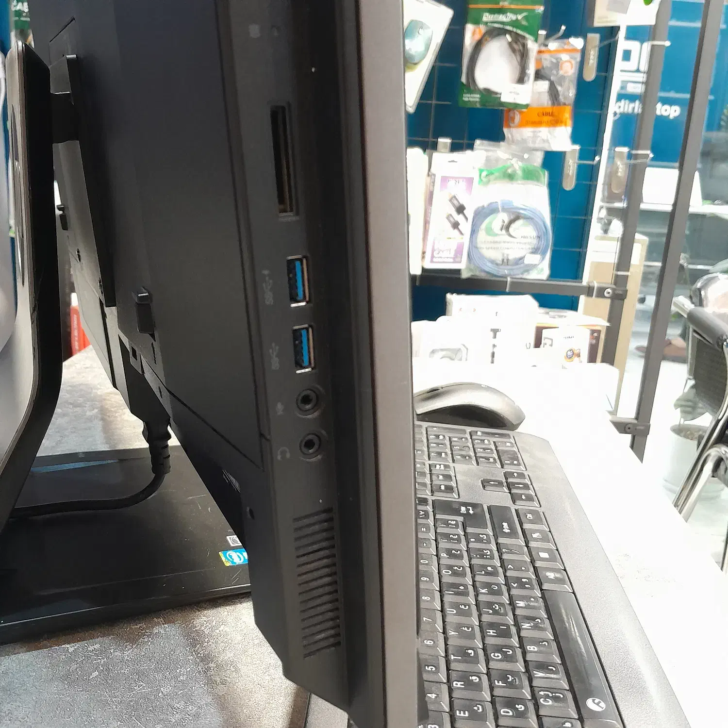 آل‌ این‌ وان استوک دل و اچ پی لمسی|رایانه رومیزی|مشهد, فلسطین|دیوار