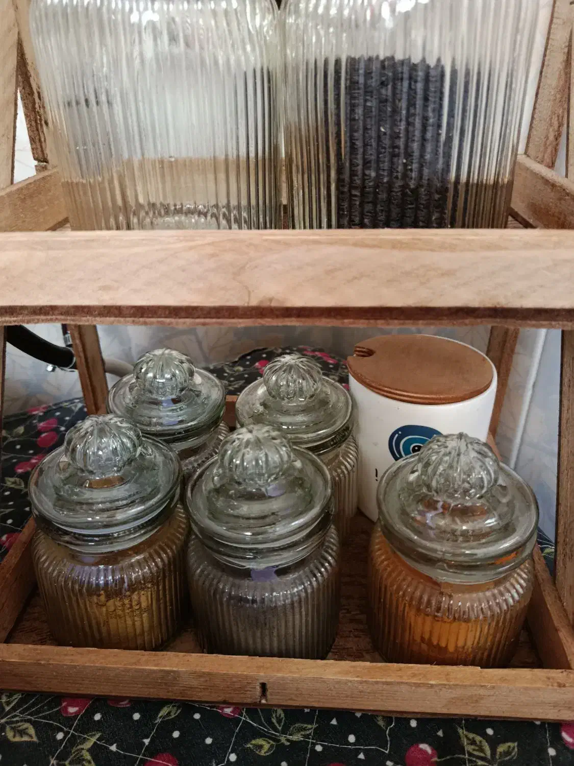 جاادویه|ظروف نگهدارنده، پلاستیکی، یک‌بارمصرف|الیگودرز, |دیوار