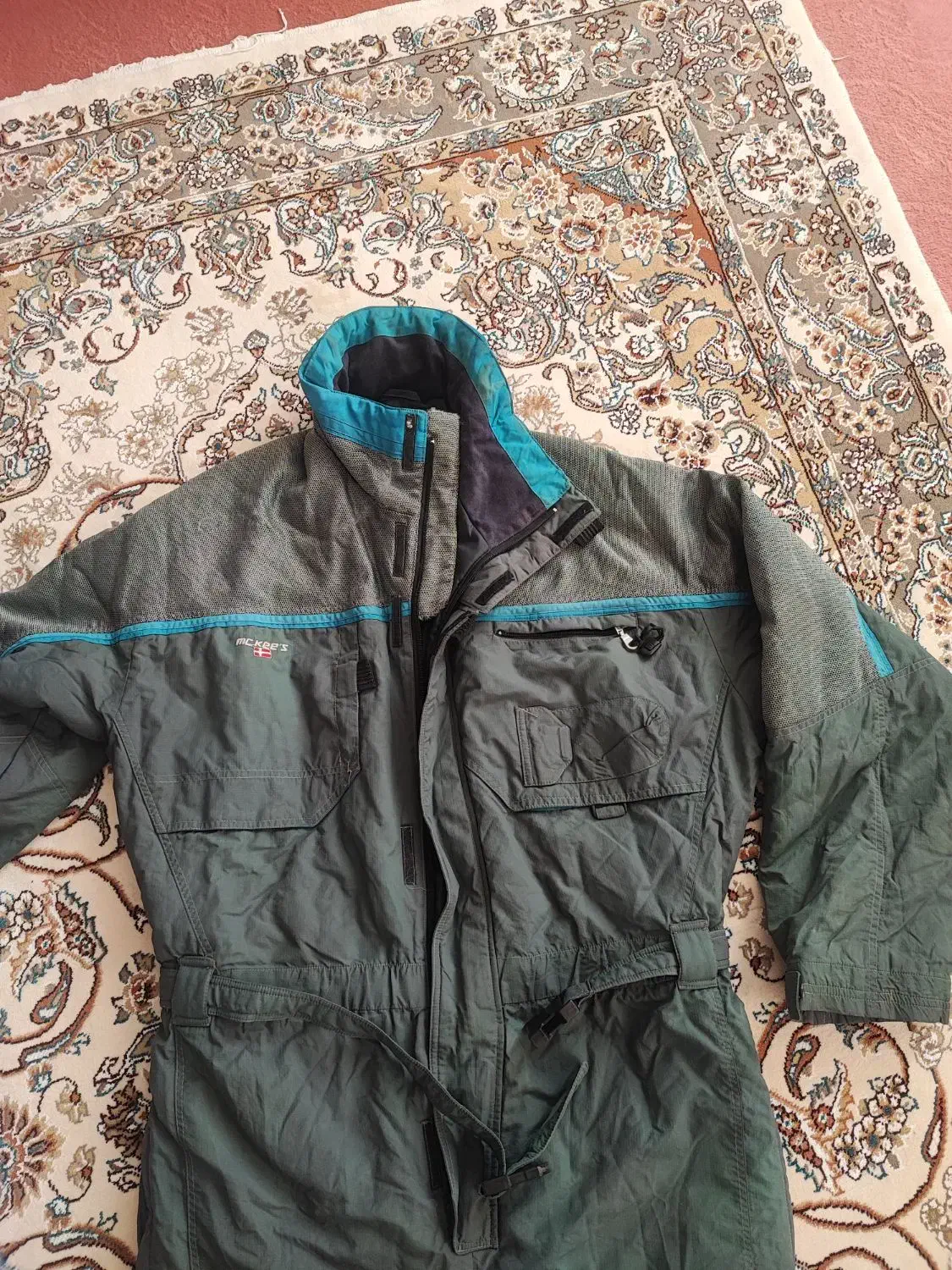 لباس سرهم|لباس|نقده, |دیوار