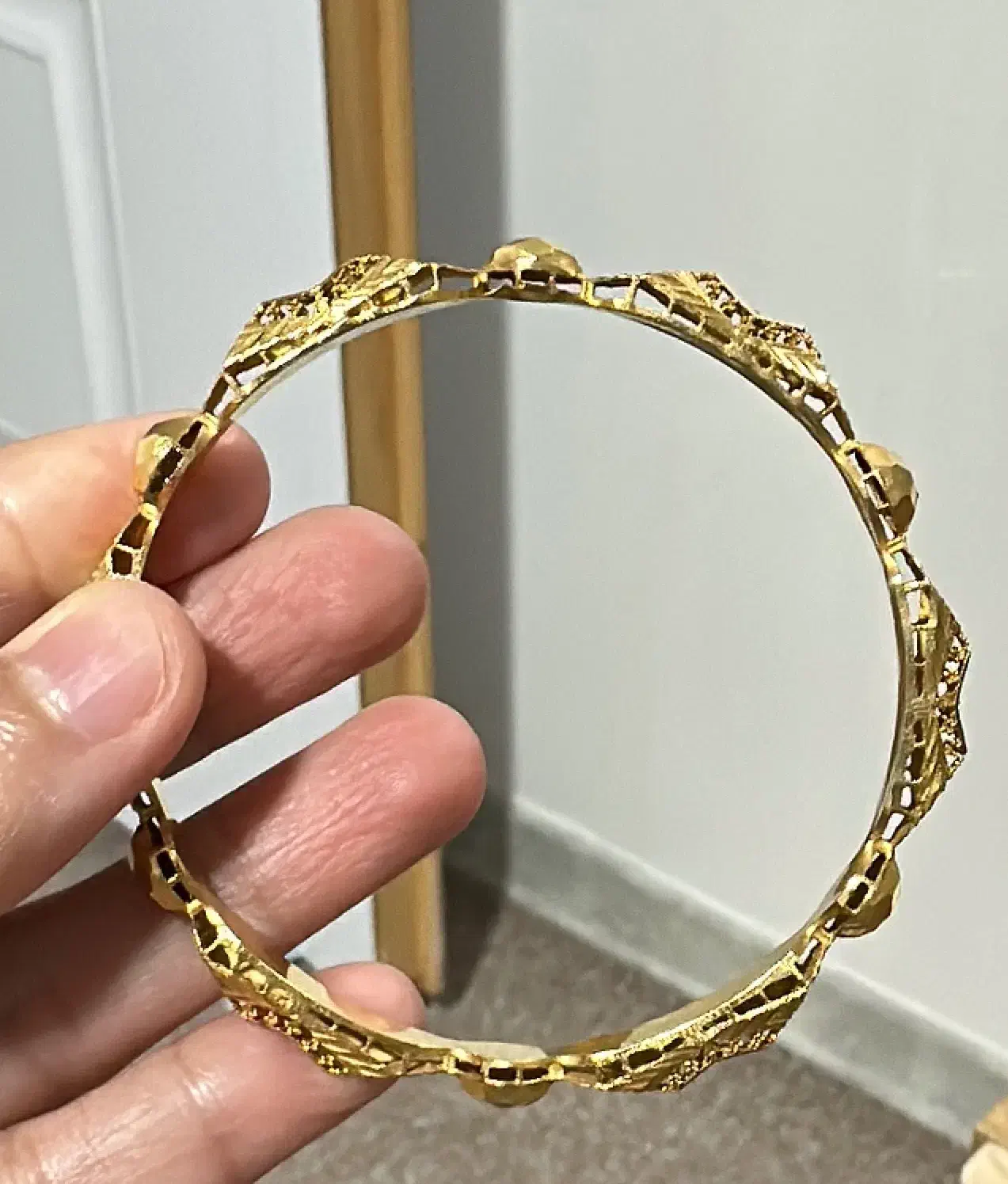 النگو|جواهرات|دوگنبدان, |دیوار