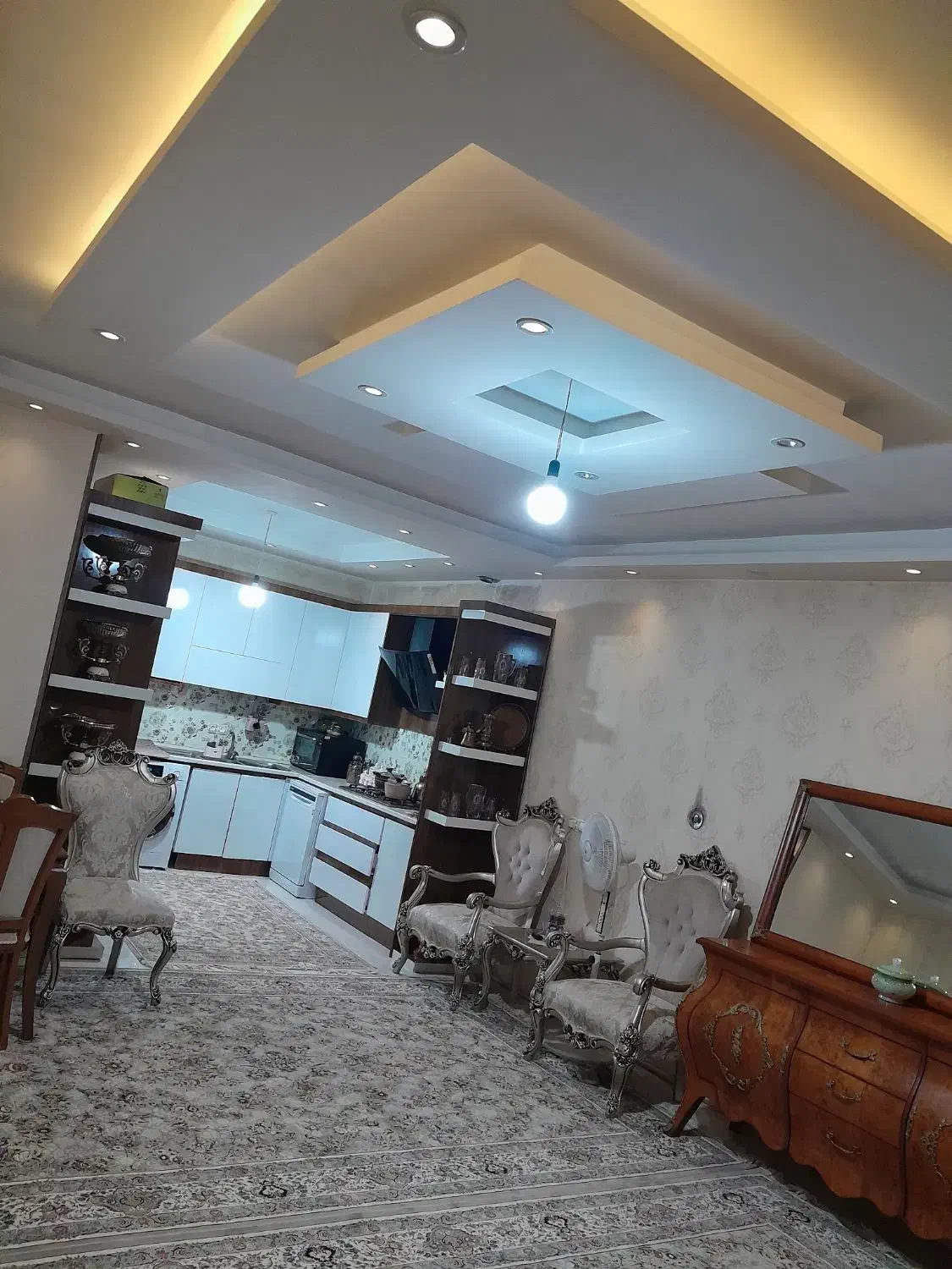 طبقه یک از دو ورودی مجزا دارای دارای حیاط|فروش آپارتمان|اردبیل, |دیوار