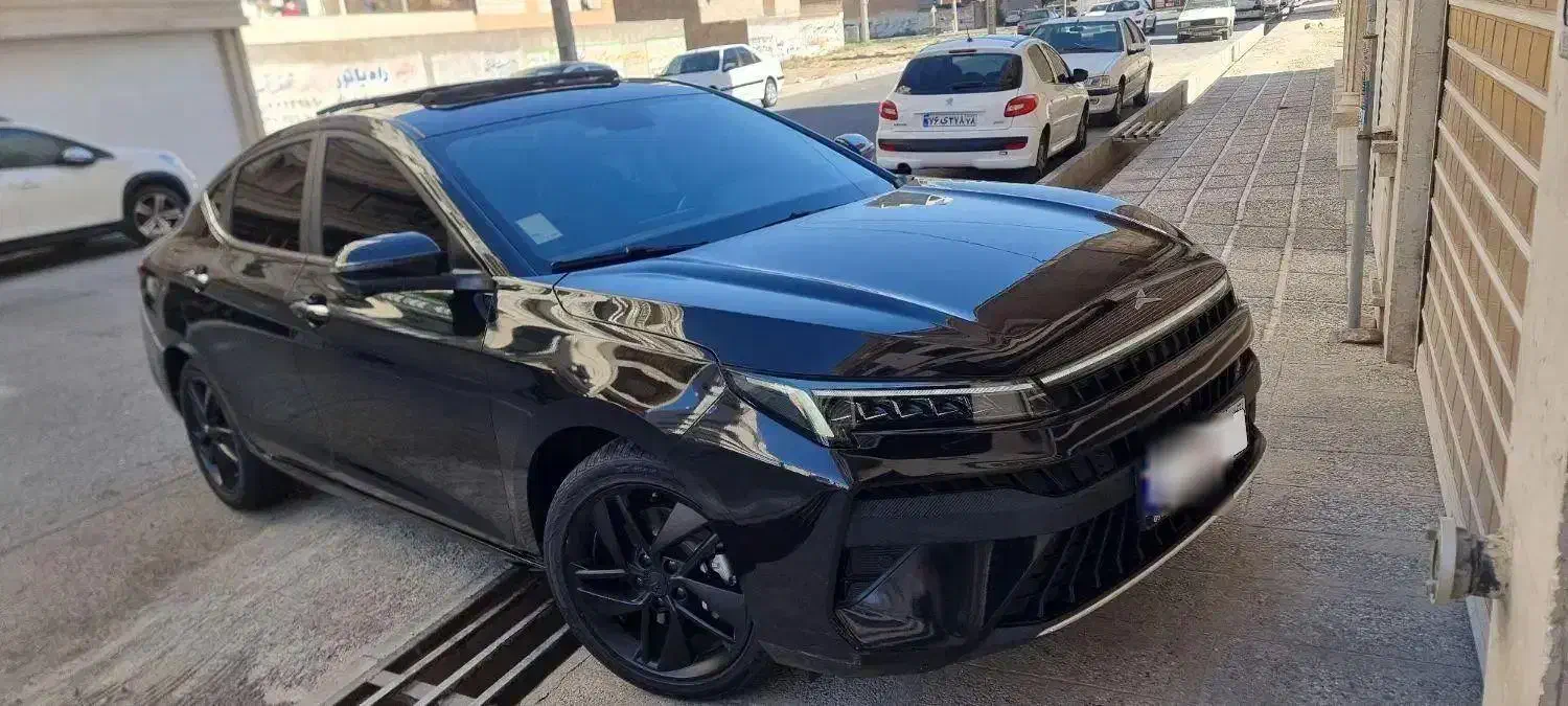 کی ام سی j 7 مدل۴۰۲|خودرو سواری و وانت|تهران, گلستان (شهرک راه آهن)|دیوار