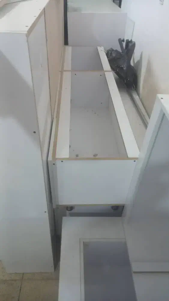 کمد|جاکفشی، کمد، دراور|ایلام, |دیوار