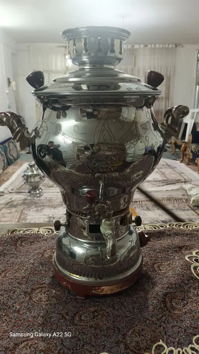 سماور شیش لیتری لاوین سالم در حد نو استفاده نشده|سماور، چای‌ساز، قهوه‌ساز|الوند, |دیوار