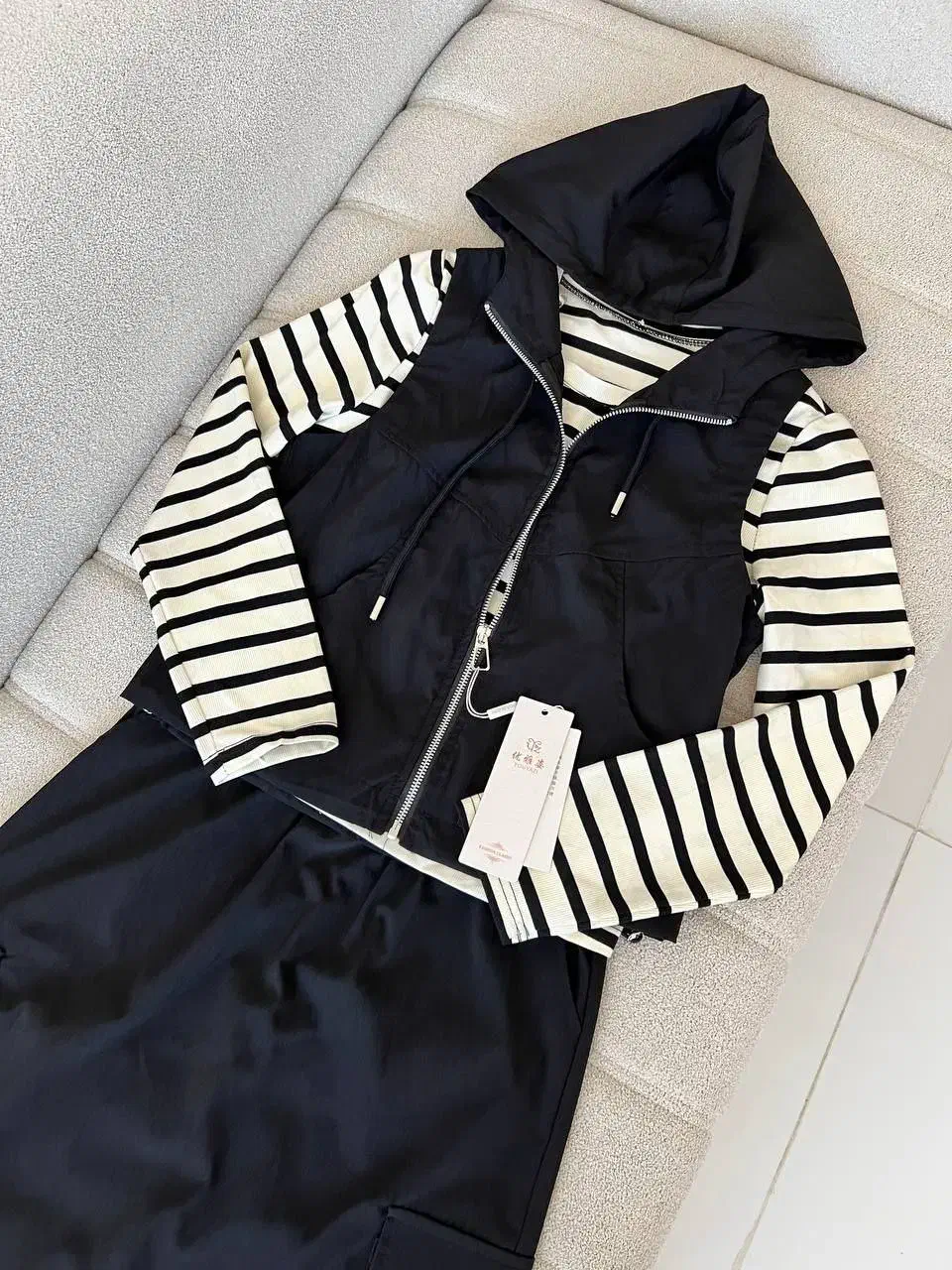 ست سه تیکه|لباس|قشم, |دیوار