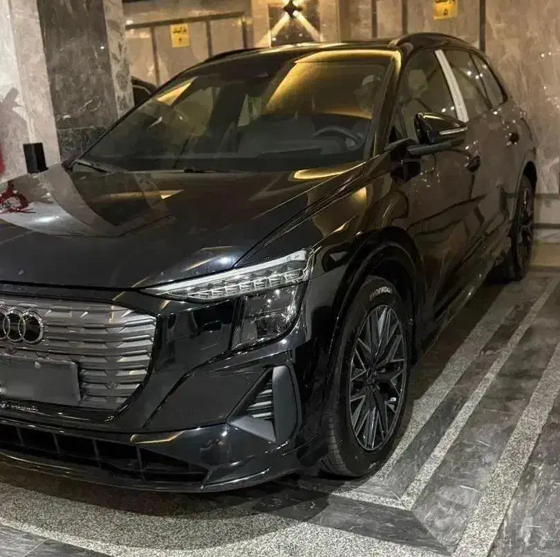 ائودی Q4|خودرو سواری و وانت|تهران, حکمت|دیوار