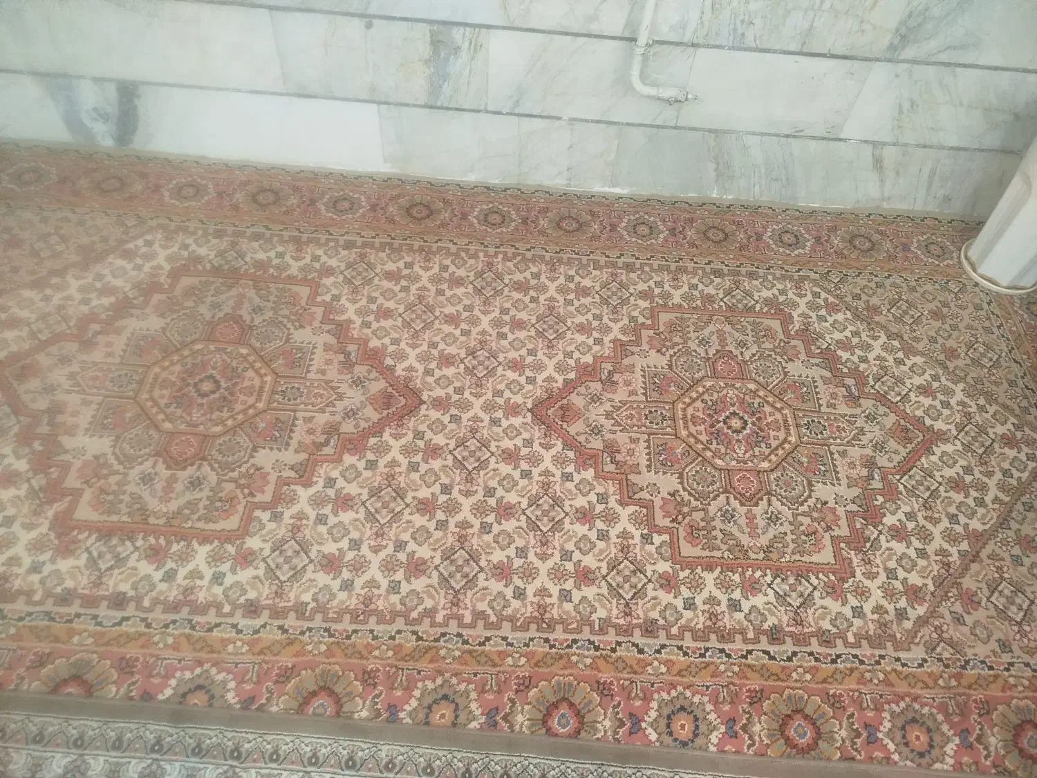 فرش ۹ و۶ و۱۲ متری|فرش|الیگودرز, |دیوار