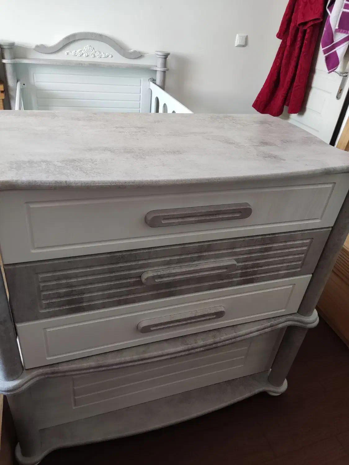 تخت نوزاد نوجوان|تخت و صندلی بچه|بوشهر, |دیوار