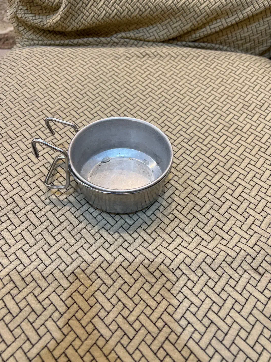 آبخوری|لوازم جانبی حیوانات|قم, سالاریه|دیوار