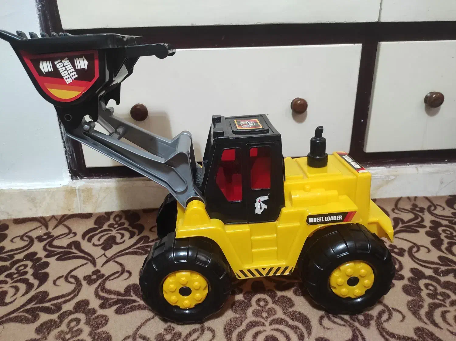 ماشین بازی لودر|اسباببازی بچه|رشت, رشتیان|دیوار