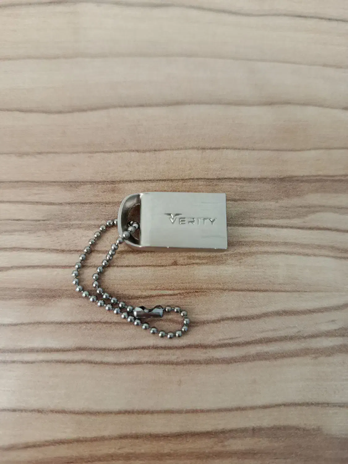 فلش مموری وریتی ۱۶ گیگ در حد نو|لوازم جانبی موبایل و تبلت|سرپل ذهاب, |دیوار