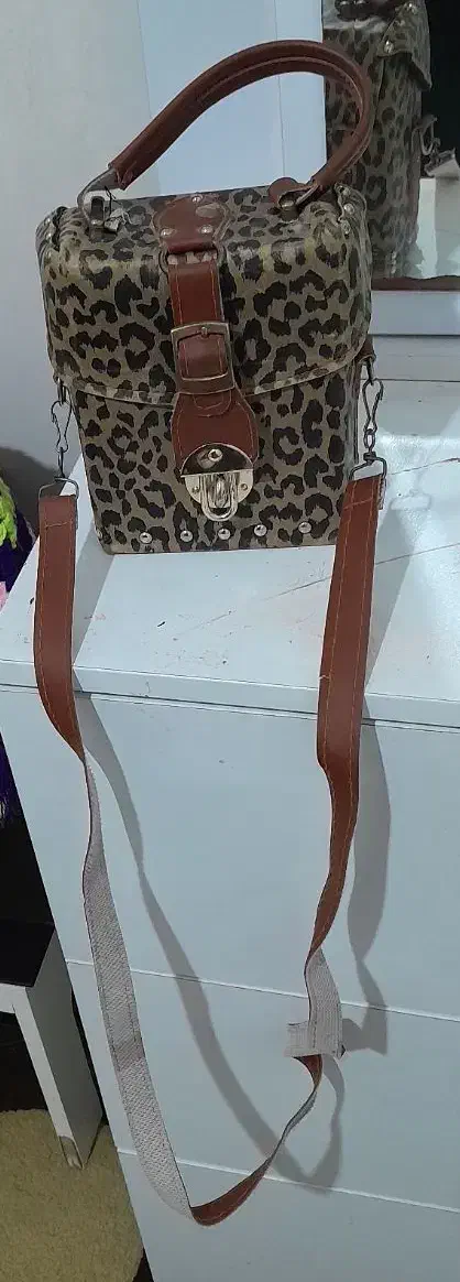 کیف|کیف، کفش، کمربند|کوهدشت, |دیوار