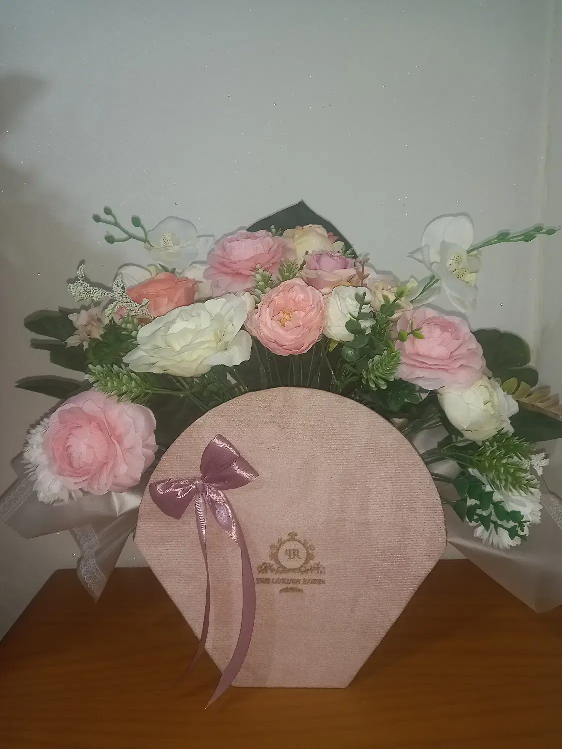 گل مصنوعی|گل مصنوعی|قدس, شهر‌قدس|دیوار