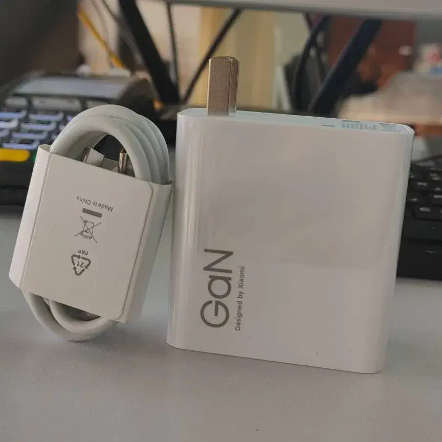 شارژر ۲۱۰ وات شیائومی و کابل شارژ ۱۰.۵ آمپر|لوازم جانبی موبایل و تبلت|بندر انزلی, جهانگانی|دیوار