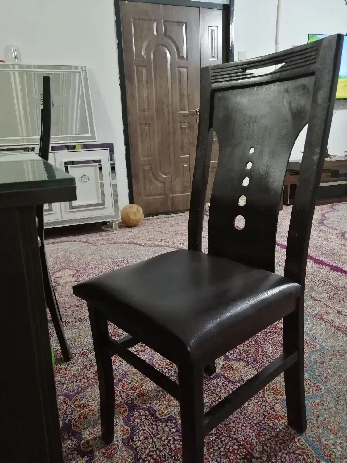 میز غذا خوری|میز و صندلی غذاخوری|نهبندان, |دیوار