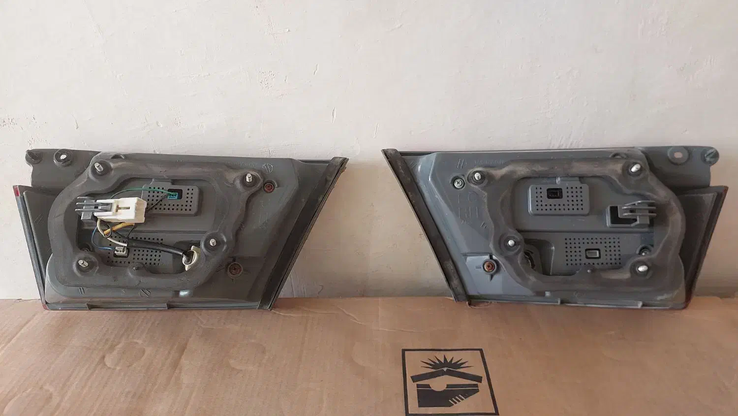 چراغ عقب هیوندا آزرا|قطعات یدکی و لوازم جانبی|شهریار, شهریار|دیوار