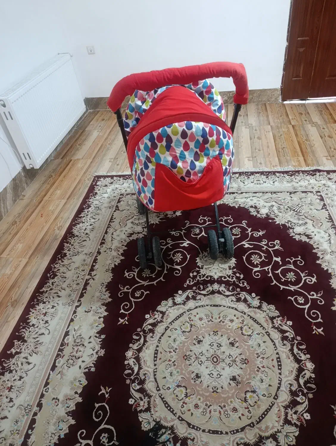 کالسکه بچه|کالسکه و لوازم جانبی|کنگاور, |دیوار