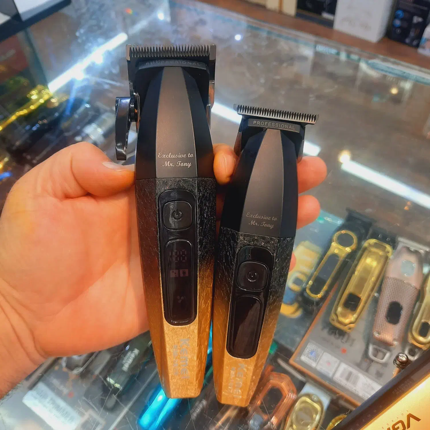 حجم زن ۲۷۰ وی جی ار ریش تراش کلیپر ۲۸۳ماشین اصلاح|آرایشی، بهداشتی، درمانی|مشهد, سپاد|دیوار