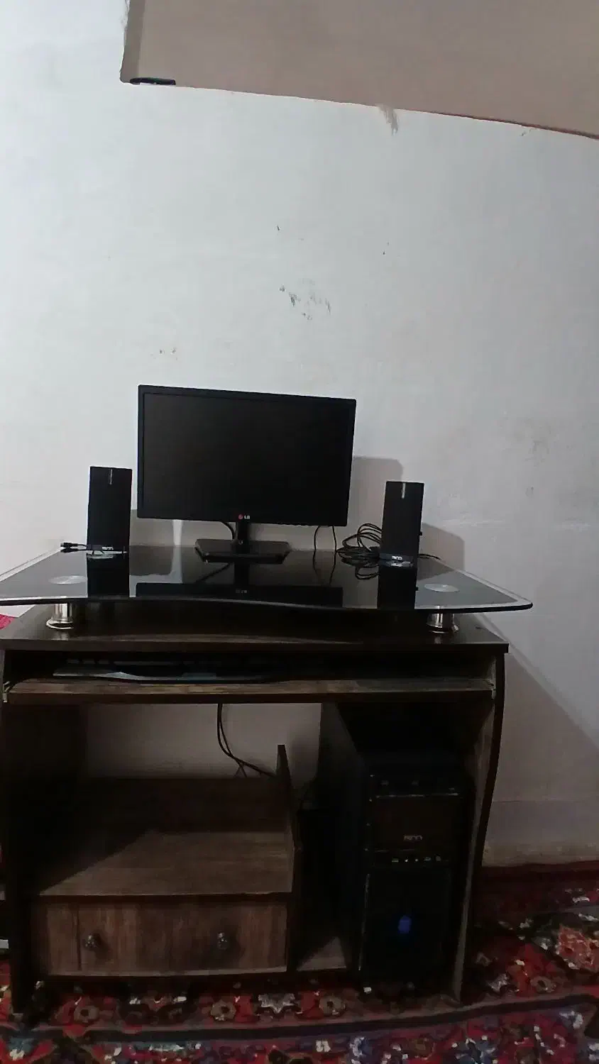کامپیوتر ال جی با میز|رایانه رومیزی|دزفول, |دیوار