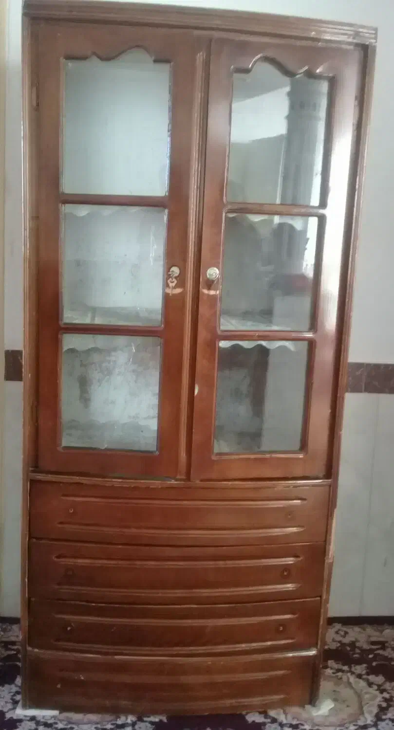 کمد و دراور|جاکفشی، کمد، دراور|قروه, |دیوار