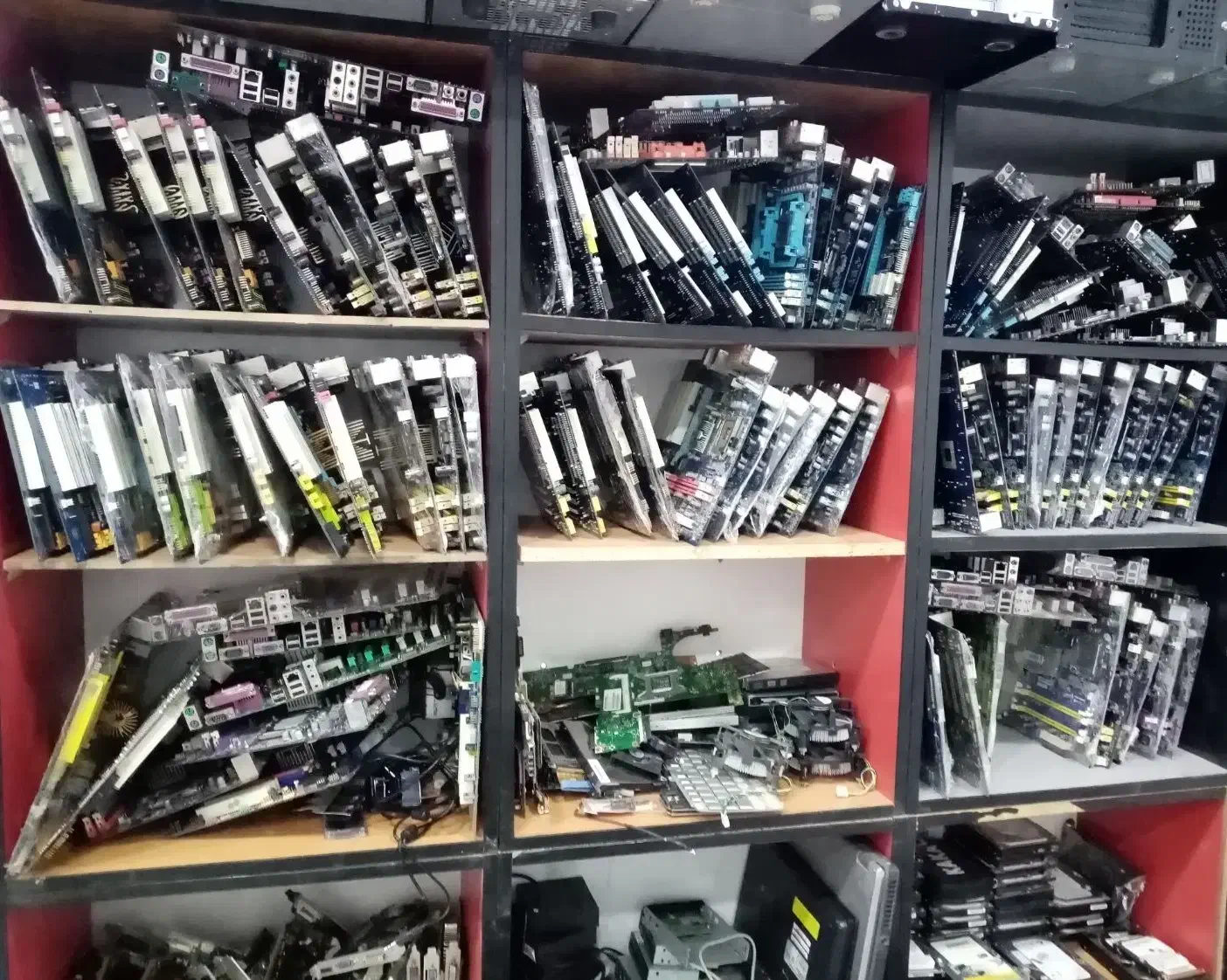 خریدار کیس و قطعات خراب و سالم|رایانه رومیزی|شیراز, پودنک|دیوار