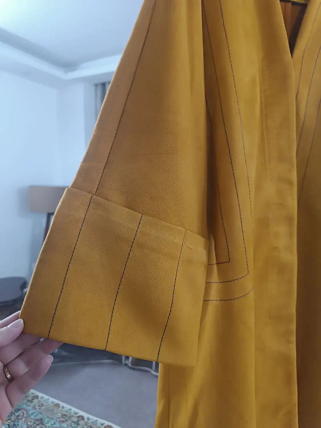 مانتو|لباس|اصفهان, صدف|دیوار