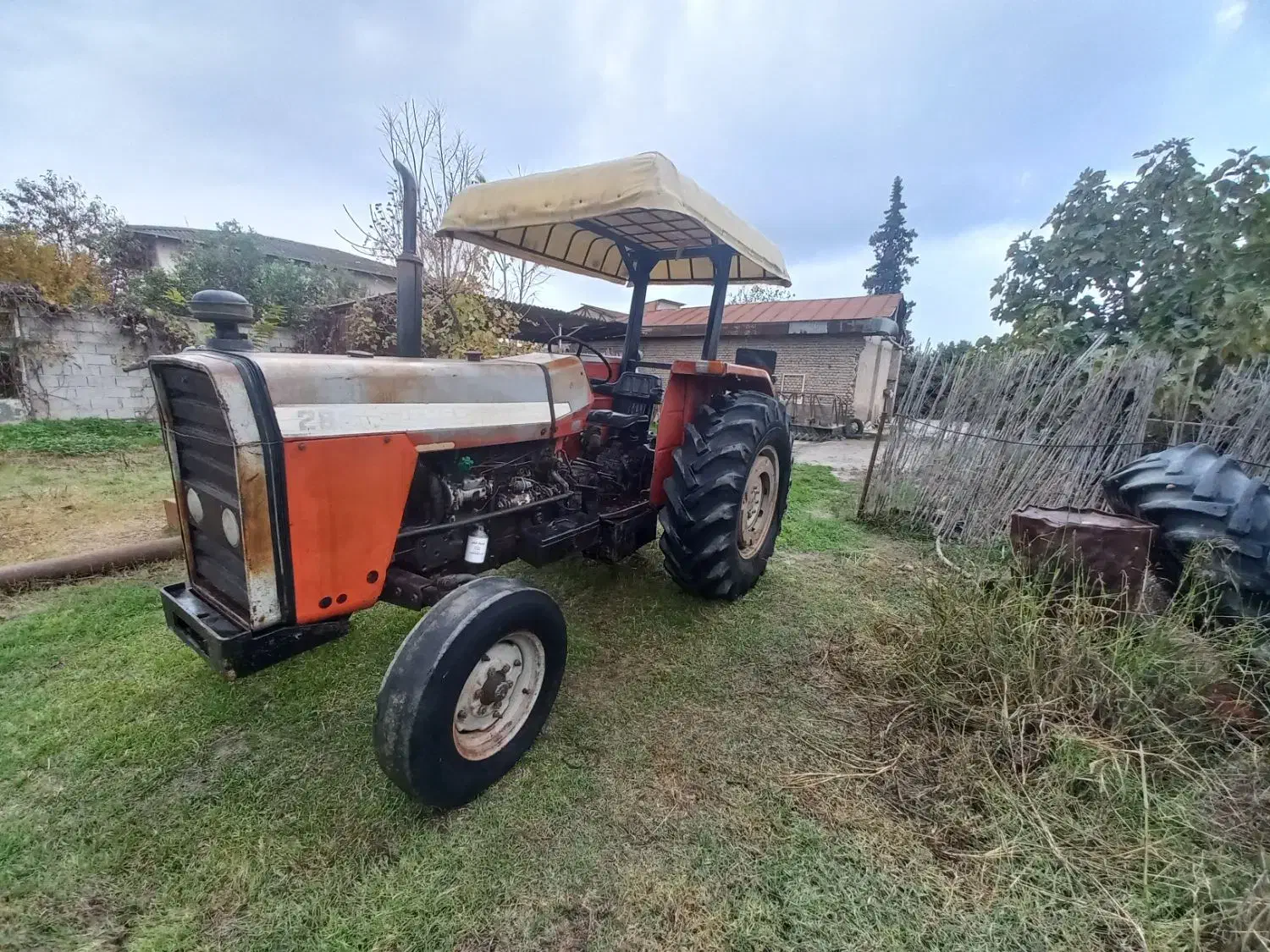 تراکتور ۲۸۵ مدل ۸۱|خودرو سنگین|گرگان, |دیوار