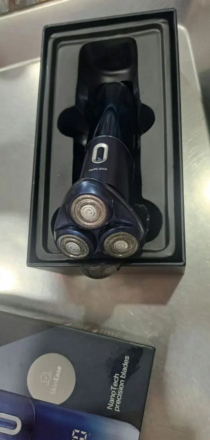 ماشین اصلاح سه تیغ فیلیپس|آرایشی، بهداشتی، درمانی|زنجان, |دیوار